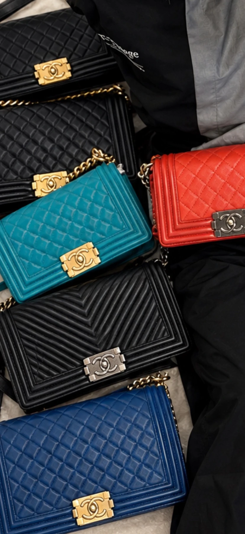 Quilted bags in several colors